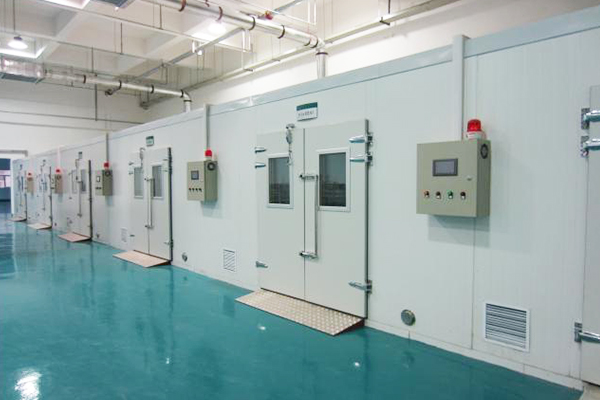 高低溫環境試驗箱